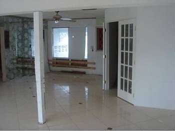 2nd image of 1008 Avocado Isle