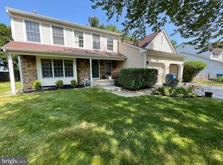 18 Allen Ct, Plainsboro, NJ 08536