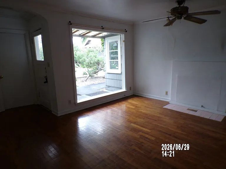 316-02 - 311 - 317 - 321 - 322 - 327 - 329 NW 18th St. Corvallis, OR 97330 — Photo 17