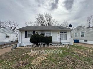 446 Cameron Rd, Saint Louis, MO 63137