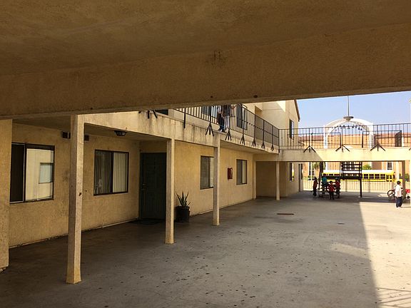 3rd image of 150 N East St APT 213