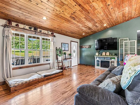 3rd image of 1210 Mossy Oak Ct