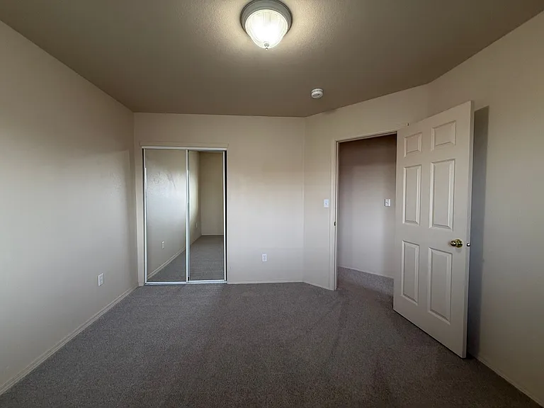 9904 Mia Ln — Photo 30