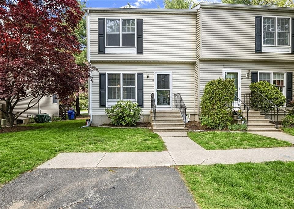 1st image of 19 Riverwoods Ct