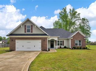 221 Harcourt Pl, Raeford, NC 28376