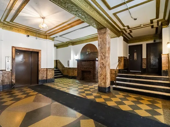 821 Bergen Avenue image 7 of 20