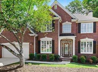 2580 E Madison Dr, Dunwoody, GA 30360