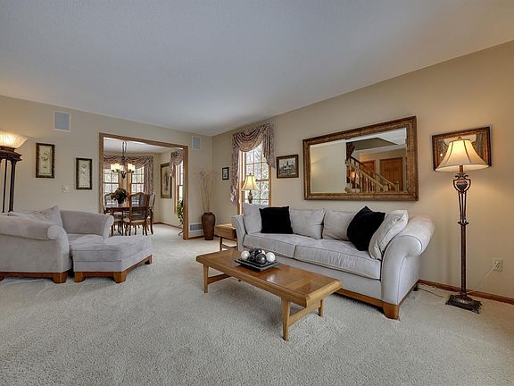 5th image of 8161 Hidden Ct