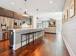 102 Canton Way, Roswell, GA 30075