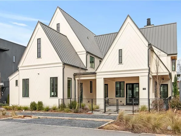 100 Carlyle Ln, Fayetteville, GA 30214
