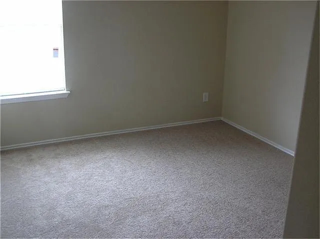15947 Regal Trace Ln — Photo 4