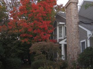 33 Springwood Ct, Princeton, NJ 08540