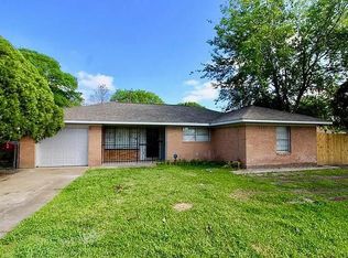 627 Glenburnie Dr, Houston, TX 77022