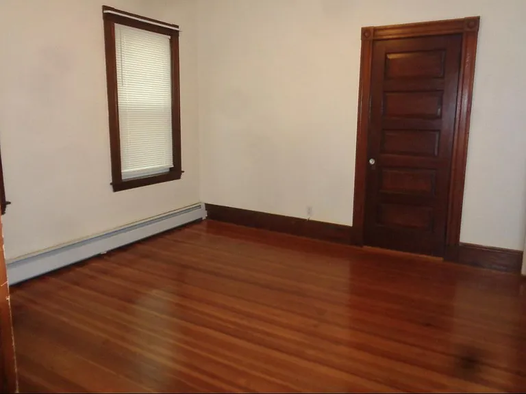61 Grove St #1 — Photo 3
