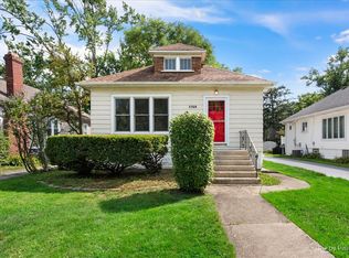 1725 Cedar Rd, Homewood, IL 60430