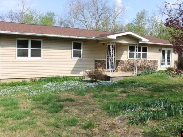 136 Locust St, Lead Hill, AR 72644