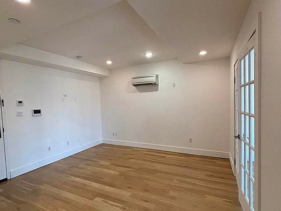 5th image of 200 Linden Blvd APT 6I