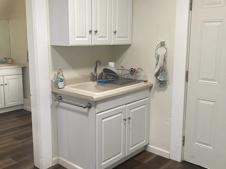 612 E Magnolia St #201 — Photo 7