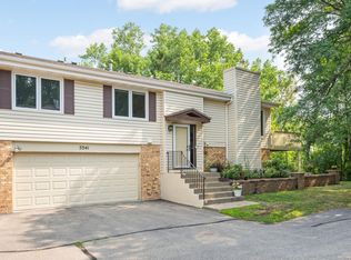 5341 Beachside Dr, Minnetonka, MN 55343