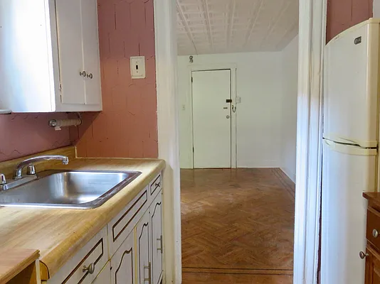 Rented by Space Real Estate | media 15