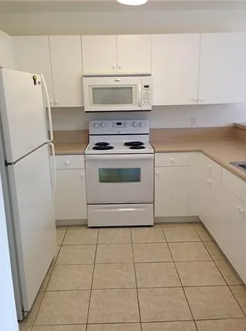 10902 NW 83rd St #209 — Photo 6