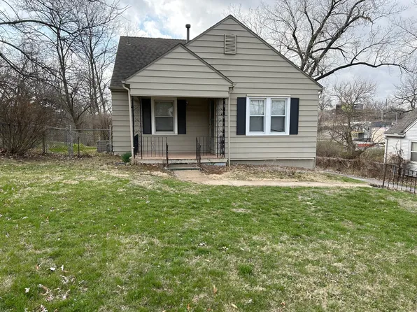 501 NE 41st St, Kansas City, MO 64116