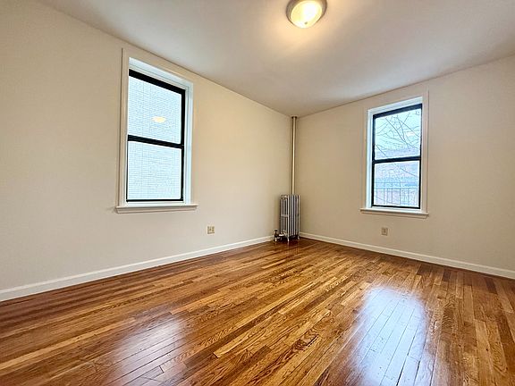5th image of 2760 Holland Ave APT 1A
