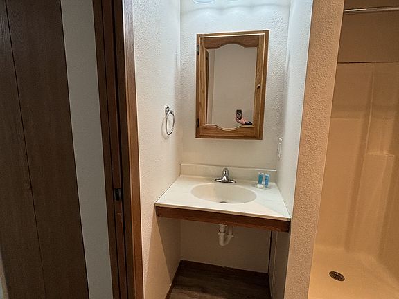 2nd image of 12513 Pineview Dr #11325368