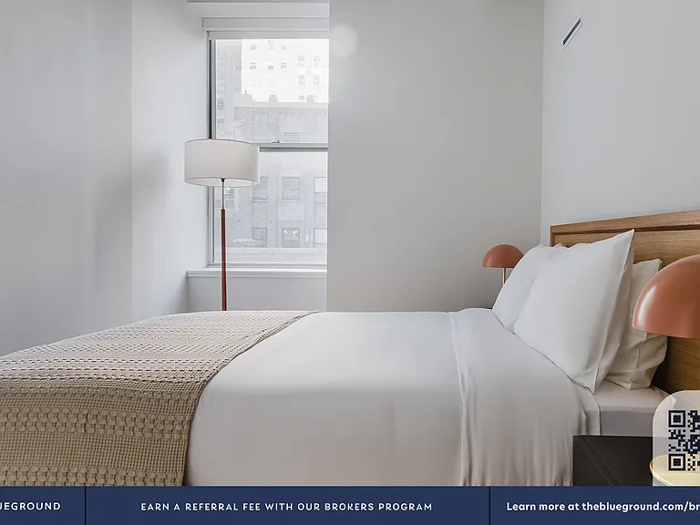 67 Wall St #17G — Photo 9