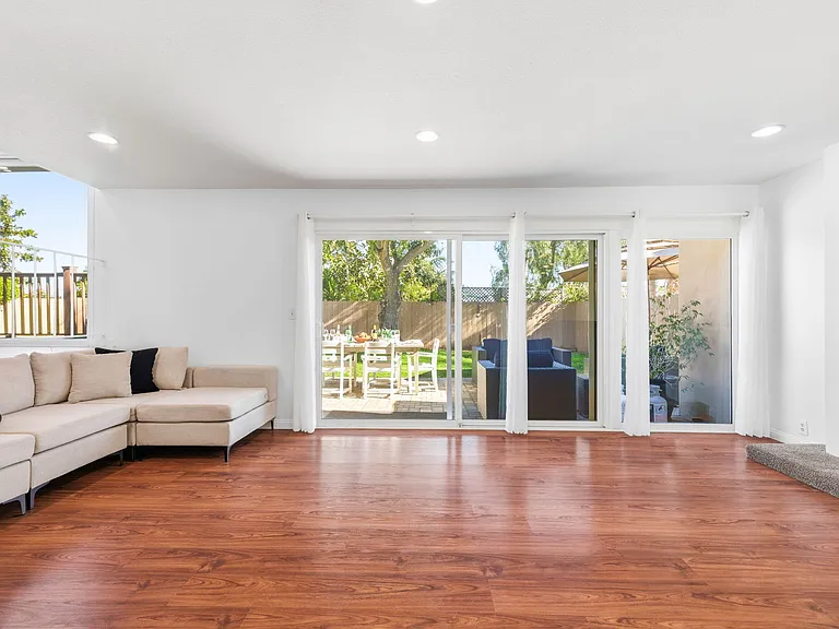14225 Mango Dr — Photo 23