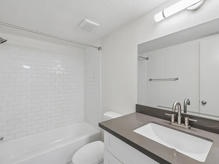 Rancho Alvarado — Photo 12