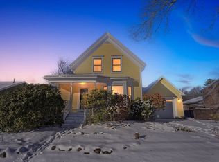 35 Carleton Ave, Brockton, MA 02301