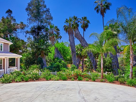 2nd image of 9323 Carmichael Dr