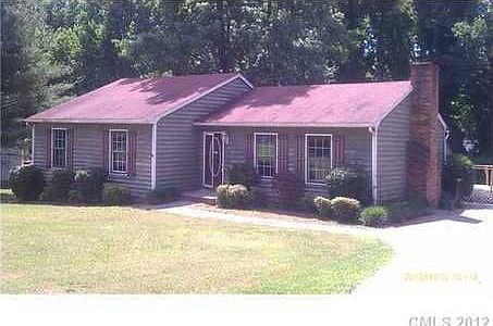 1st image of 631 Ole Lamp Ln