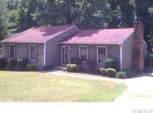 631 Ole Lamp Ln, Gastonia, NC 28056