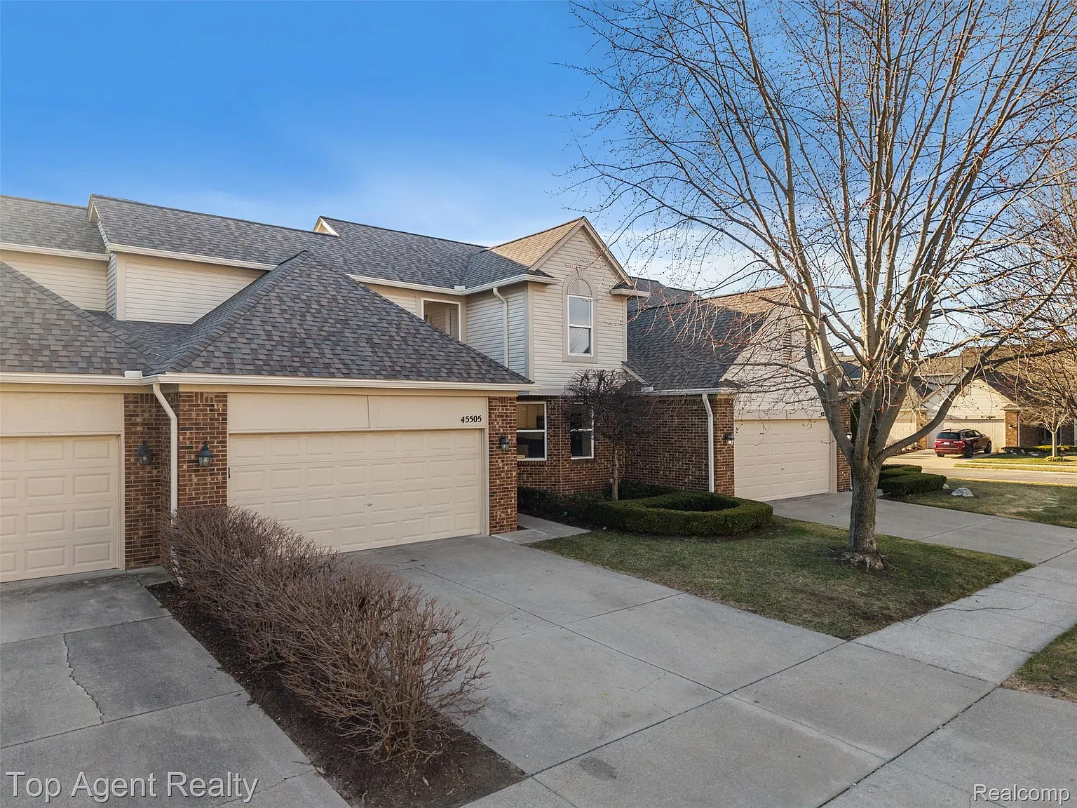 45505 Limerick Dr photo 1