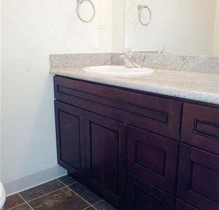Master bath (5)