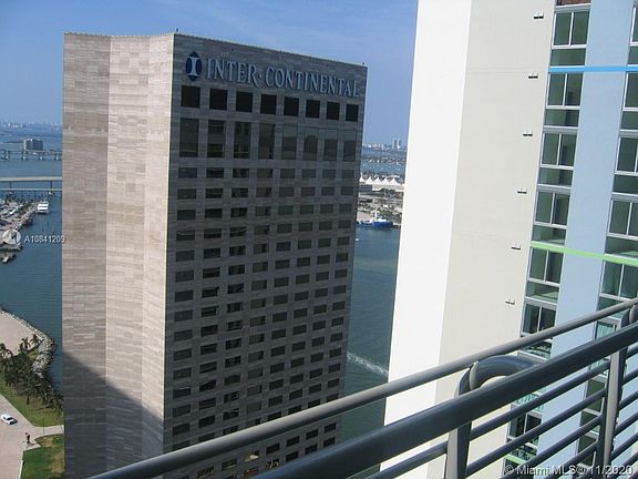 3rd image of 325 Biscayne Blvd #3524