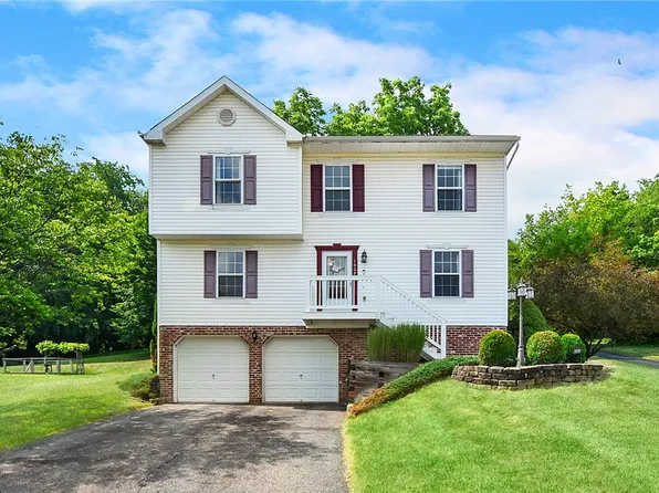 1008 King Edward Dr, Mc Donald, PA 15057