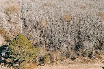 3rd image of 1320 Northside Rd