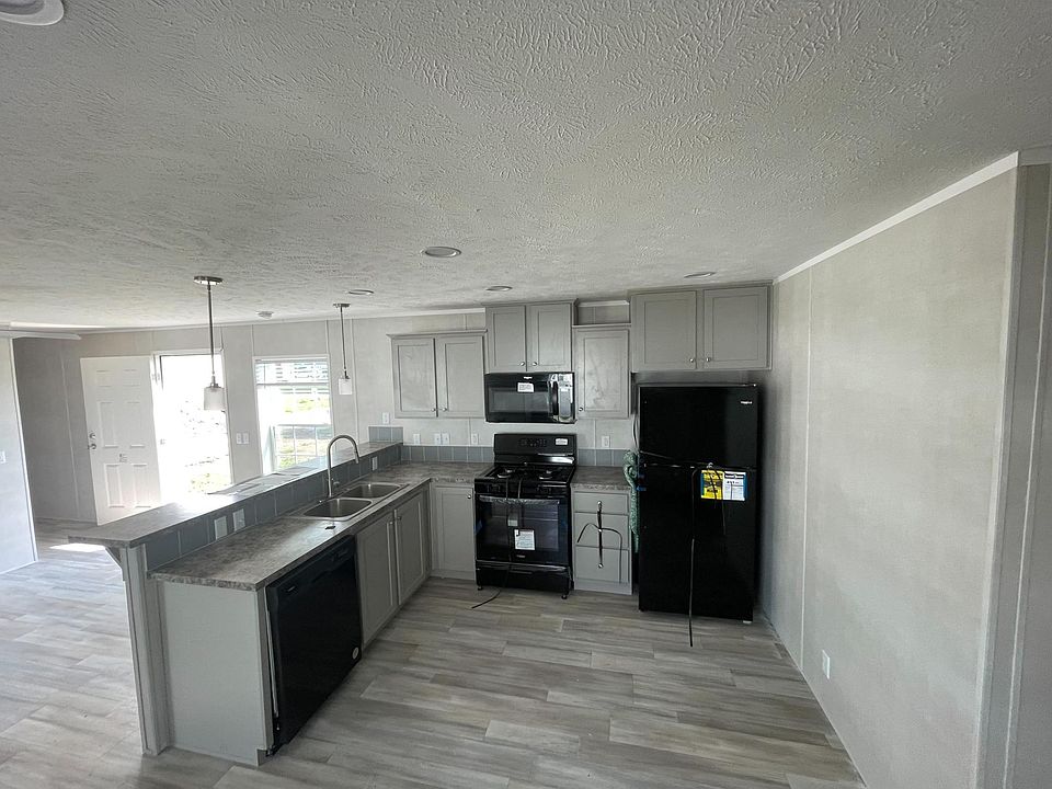 1113 South St, Ottumwa, IA 52501 Zillow