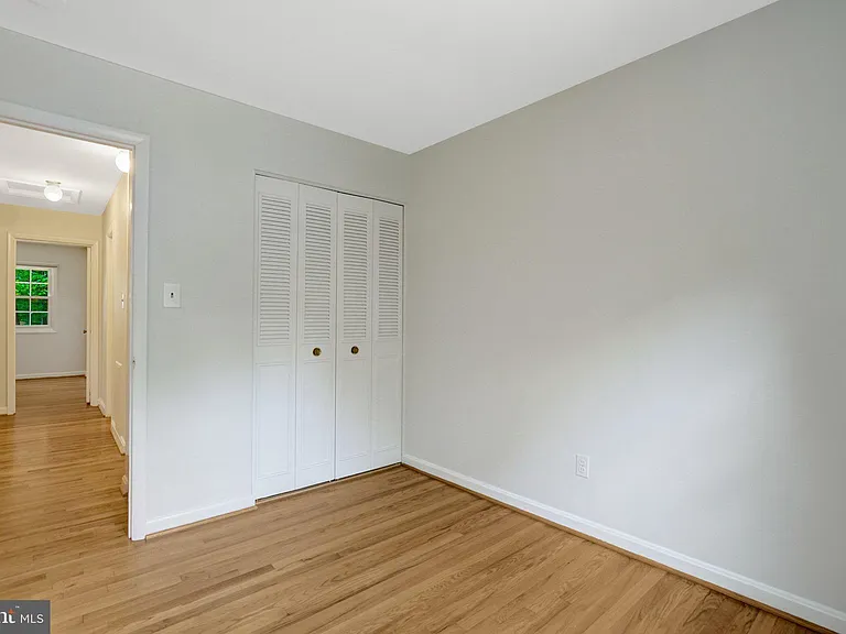 8236 Governors Ct — Photo 23