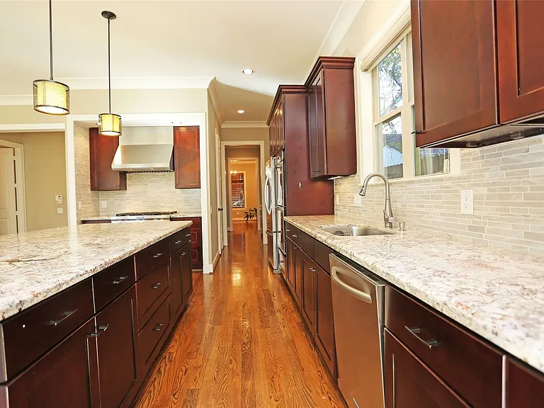 1611 Wakefield Dr — Photo 7