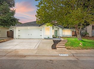 8240 Exbourne Cir, Sacramento, CA 95828