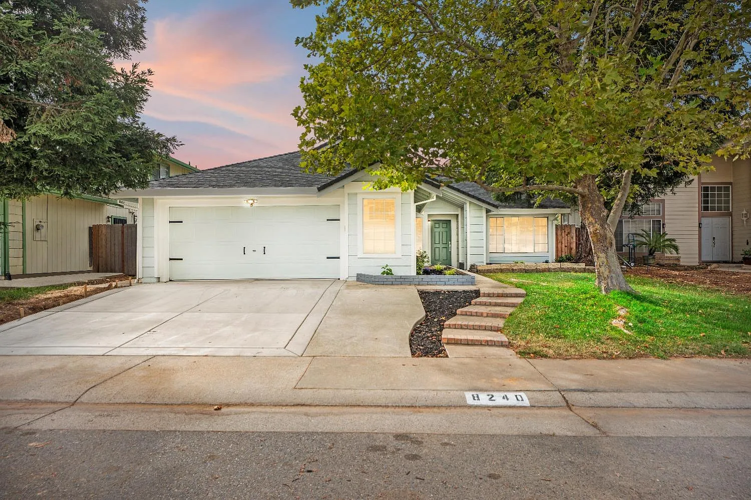 8240 Exbourne Cir photo 1