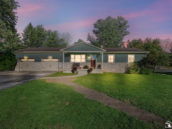 7460 Jackman Rd, Temperance, MI 48182