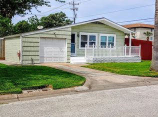 102 Whiting Ave, Galveston, TX 77550