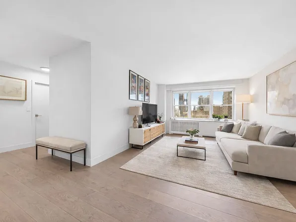 166 E 35th St APT 12E, New York, NY 10016
