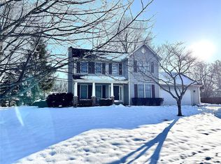 16 Sugarbend Dr, Jerseyville, IL 62052