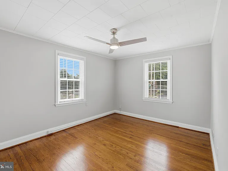 8132 Pleasant Plains Rd — Photo 14